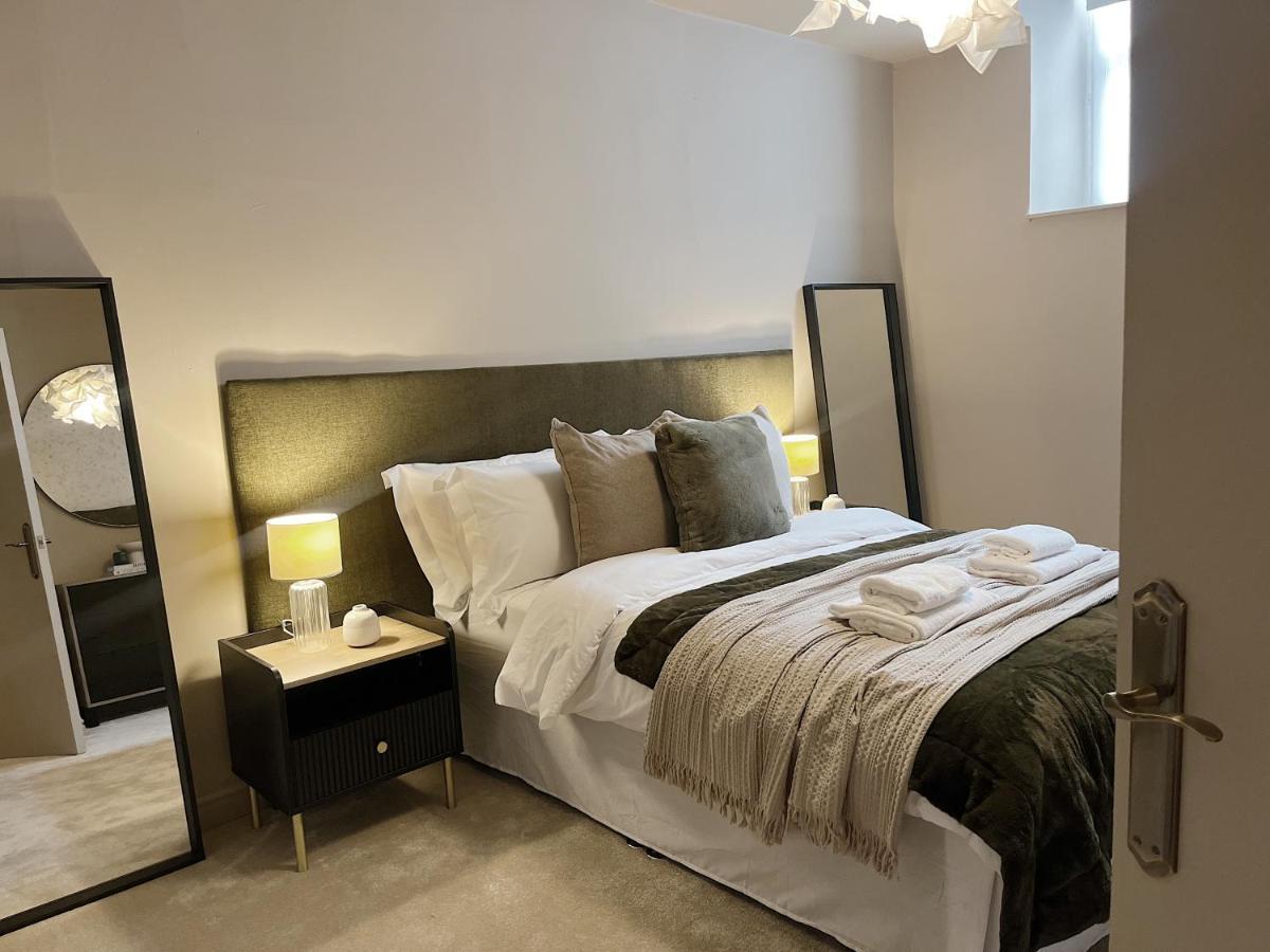 Todmorden Town Centre Apartment Buitenkant foto