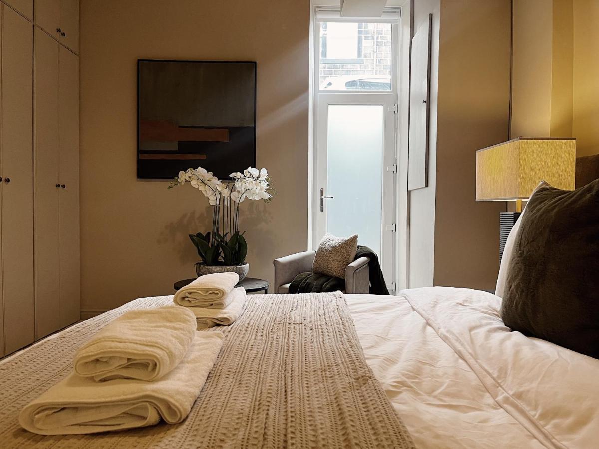Todmorden Town Centre Apartment Buitenkant foto