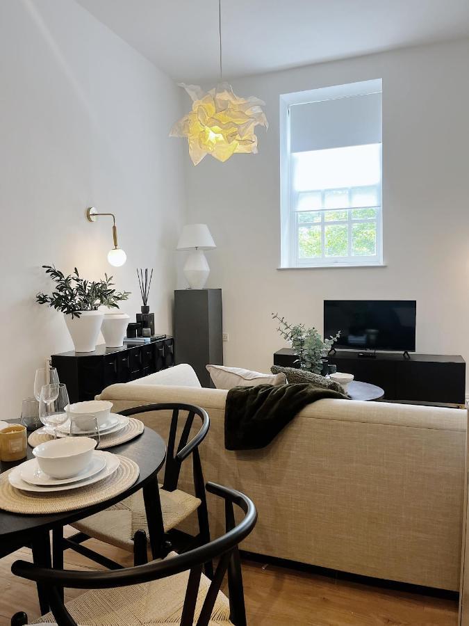 Todmorden Town Centre Apartment Buitenkant foto